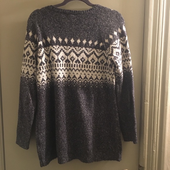 Dark Grey and White Patterned Long Sweater - Picture 2 of 2